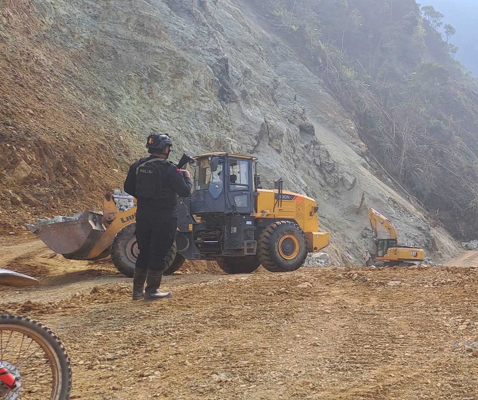 Bulldozer untuk proyek pertambangan